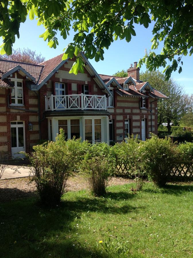 La Villa Des Rosiers Cricquebœuf Exteriör bild